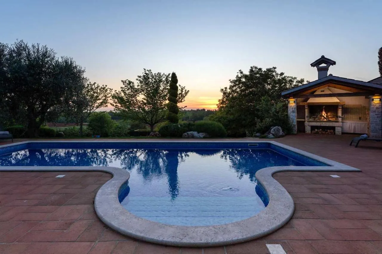 Villa Pilato Lasci Holiday home